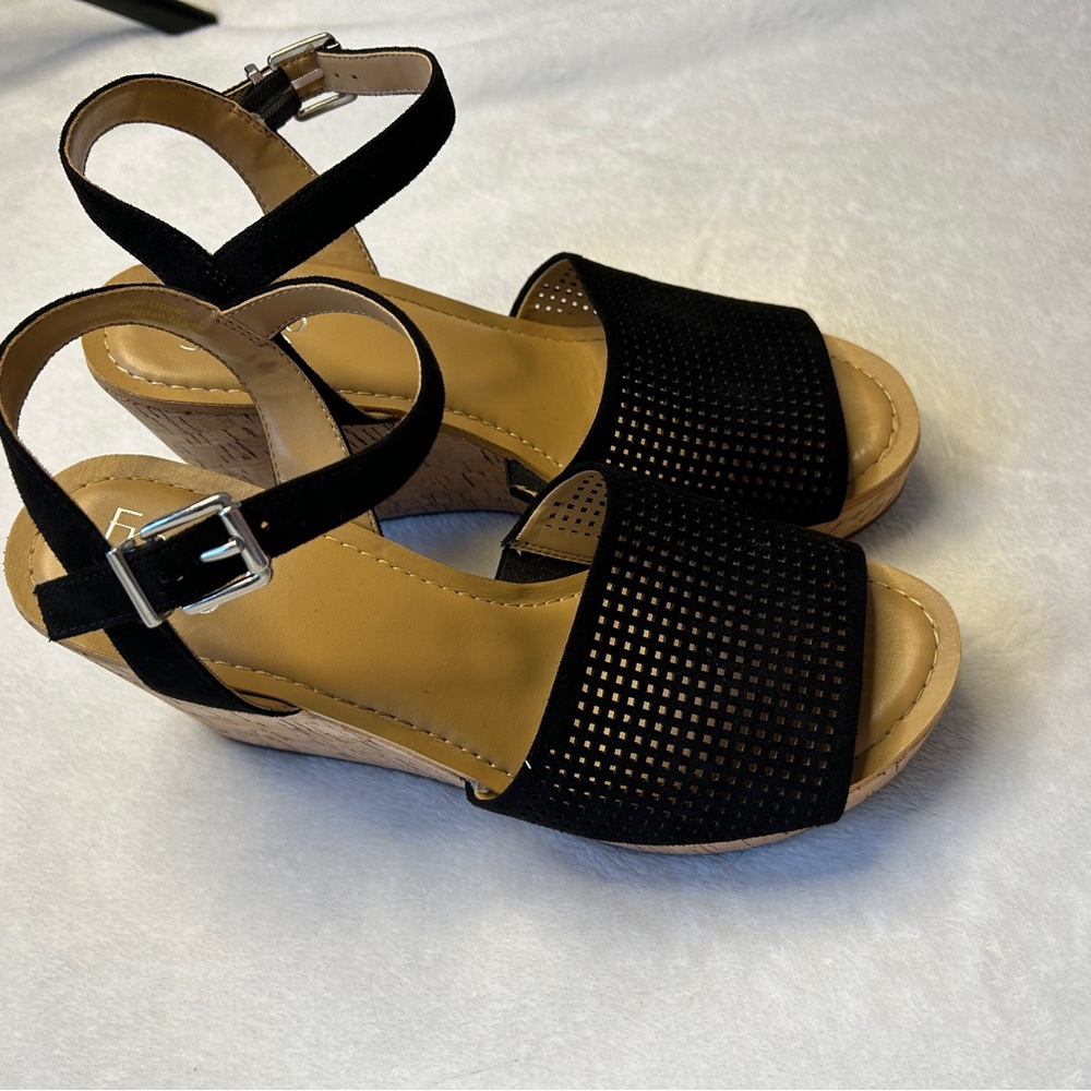 Black Franco Sarto wedges size 9